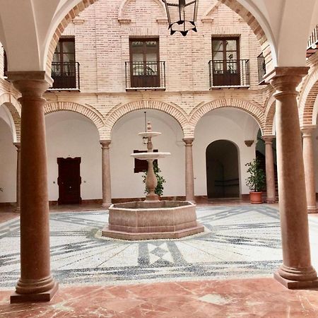 Ap. Palacete Marques D La Vega Antequera Exterior foto